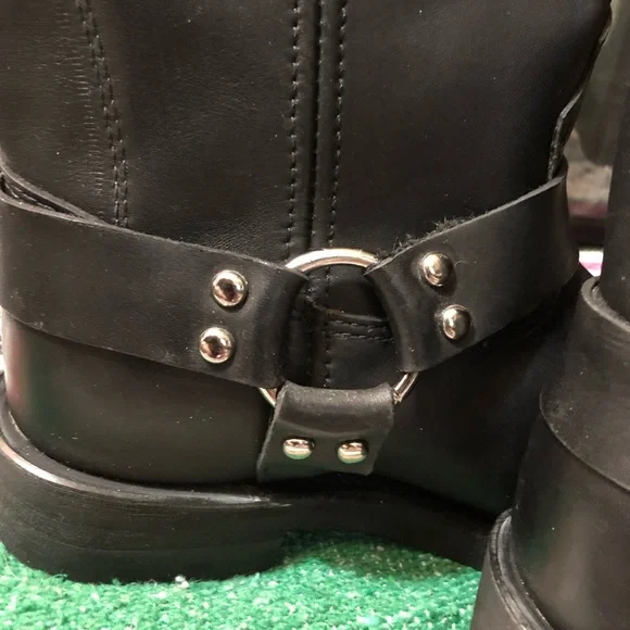 RED - WINGS 🪽BOOTS - Picture 6 of 16